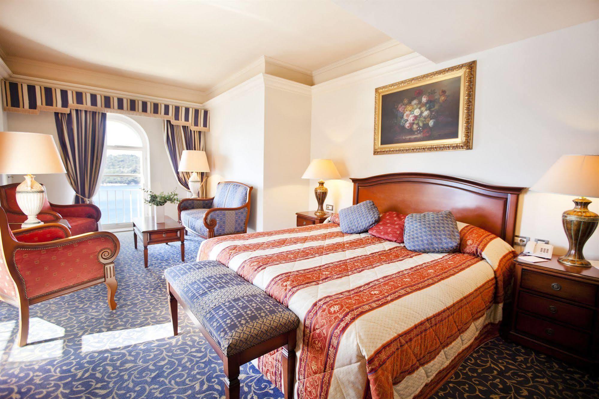 Grand Villa Argentina Dubrovnik Room photo A room at the hotel